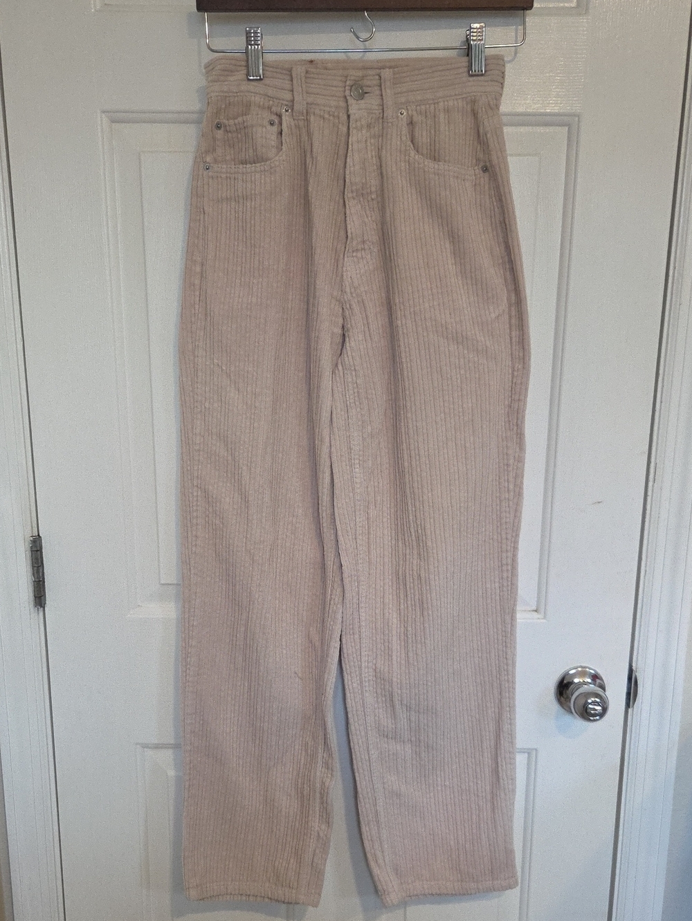 BDG Women's/ Junior's Beige High Rise Baggy Corduroy Pants - SIZE 25